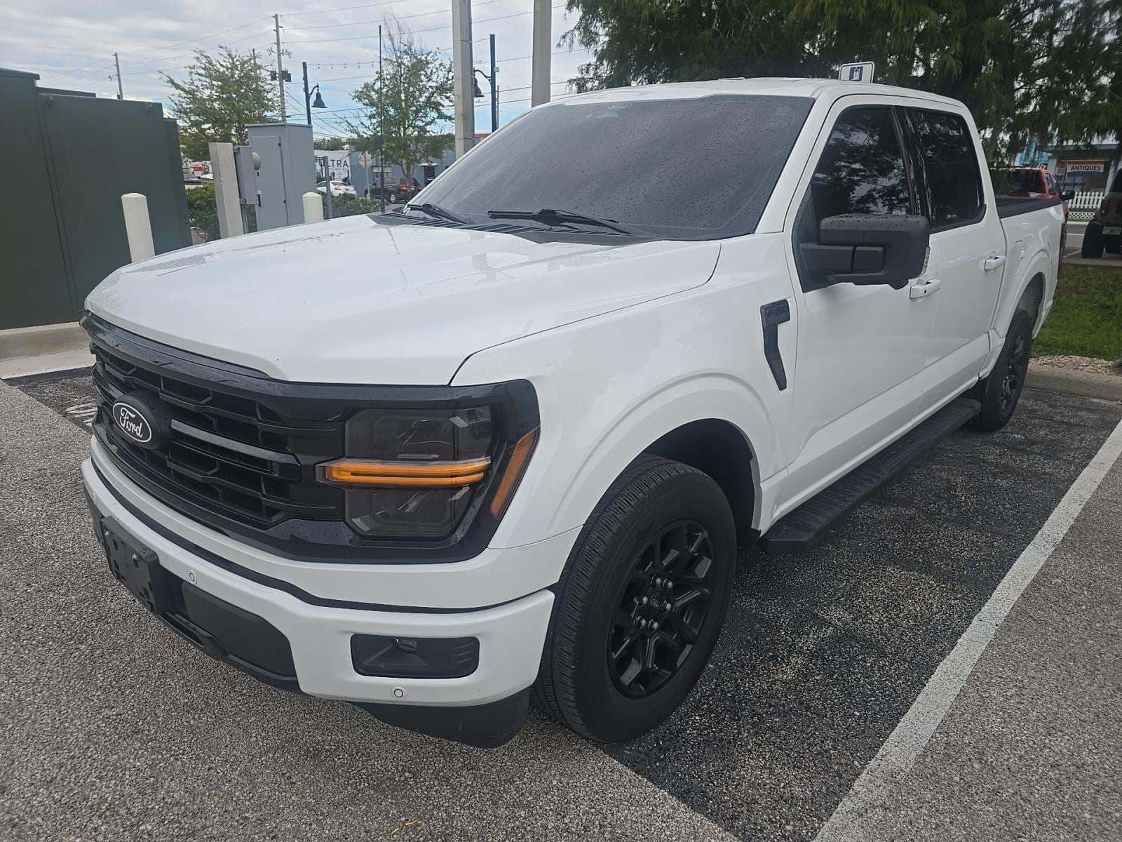 2024 Ford F-150 XLT Crew Cab Short Bed — photograph 3